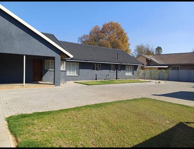 3 BEDROOM HOUSE FOR SALE IN ARCON PARK